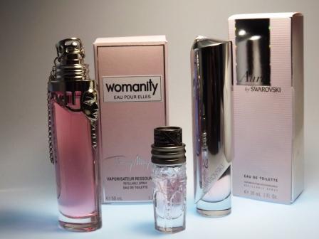 Eine Duftfamilie aus Womanity, Womanity Eau Pour Elles und Aura by SWAROVSKI Eine Duftfamilie aus Womanity, Womanity Eau Pour Elles und Aura by SWAROVSKI