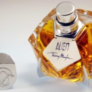 Thierry Mugler Alien Les Parfums de Cuir EdP - limitierte Parfümedition mit Leder