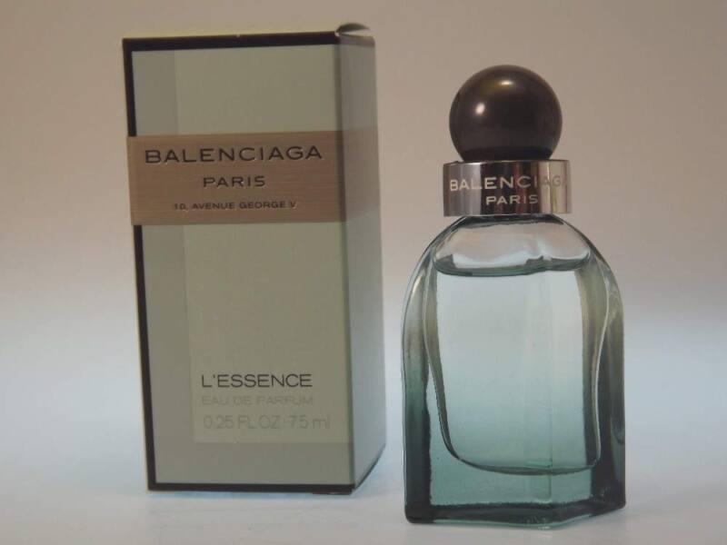 L Essence Balenciaga Paris