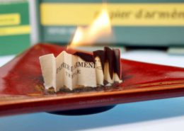 Papier d'Armenie - so funktioniert armenisches Räucherpapier