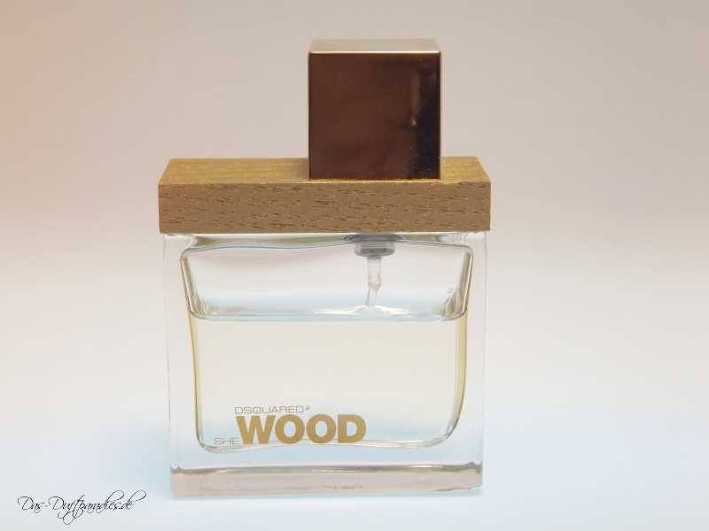 DSquared2 Wood Parfüm - Flakon mit Holz